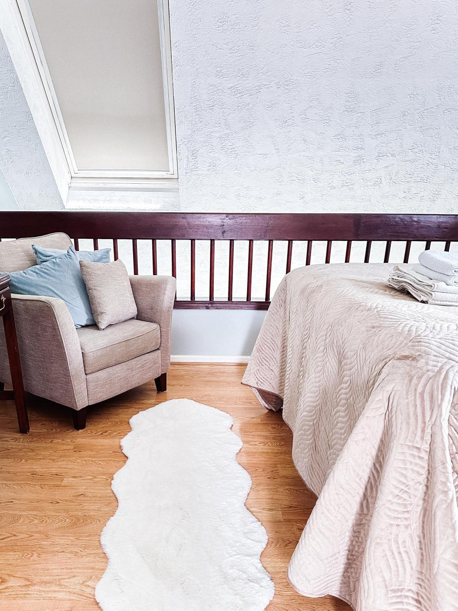 Beautiful Apartment In Guildford With Parking Send Extérieur photo